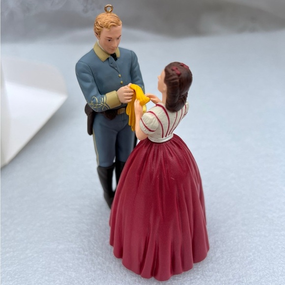 Hallmark Scarlett O’Hara and Ashley Wilkes Gone With The Wind Christmas Ornament - Picture 6 of 6